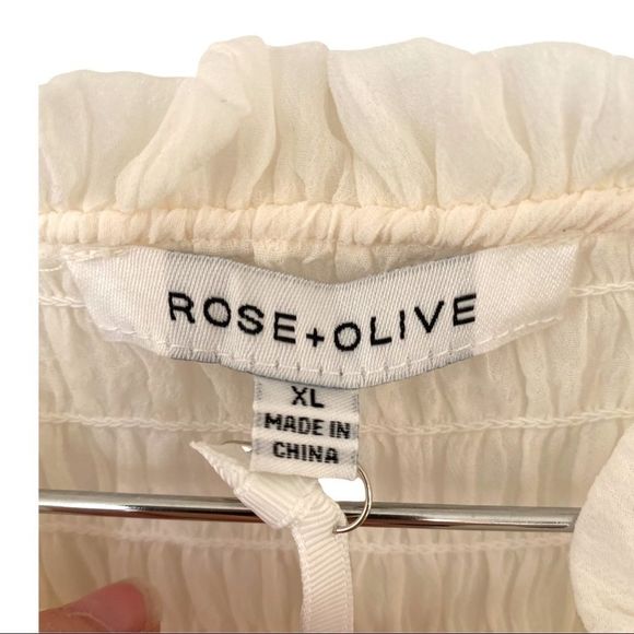 NWT Olive + Rose white Smocked Tiered Sleeveless Babydoll Top size XL - Picture 3 of 6